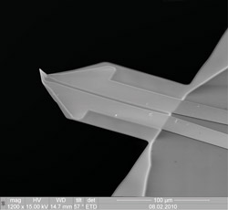 SThM - Scanning Thermal Microscopy, SEM image of the SThM probe